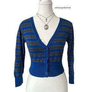 Y2K “Personal Identity” Blue & Grey Cropped Button-up Quarter Sleeve Top